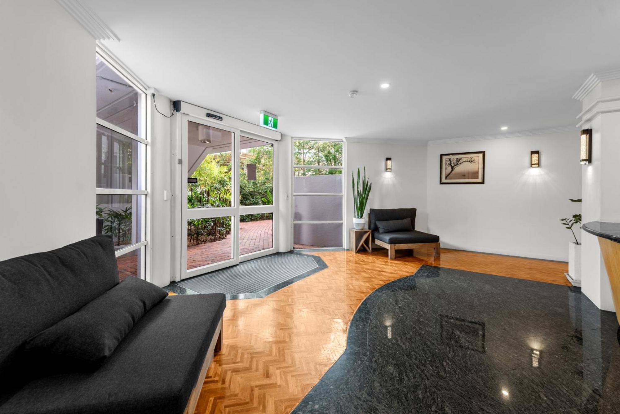 ブリスベンLavish 3-Bed With Wraparound Balcony And Poolアパートメント エクステリア 写真