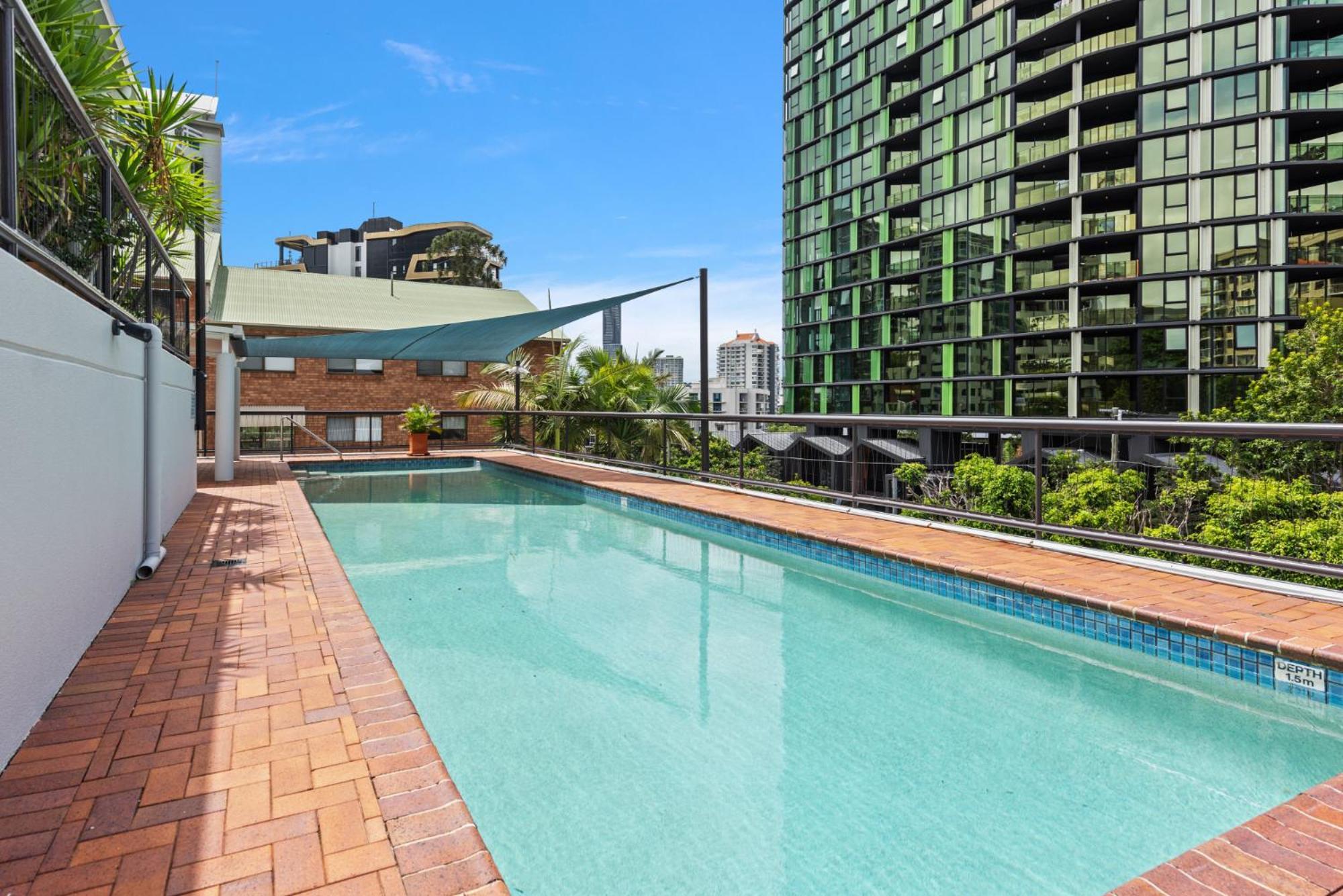 ブリスベンLavish 3-Bed With Wraparound Balcony And Poolアパートメント エクステリア 写真